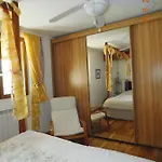 Chez Nous. Bed and breakfast
