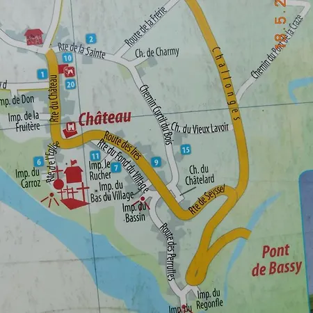 Panzió Chez Nous. Bassy