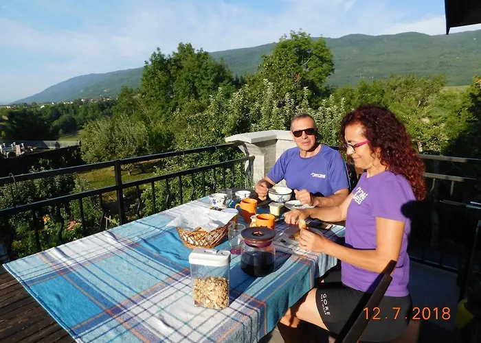 Chez Nous. B&B Bassy
